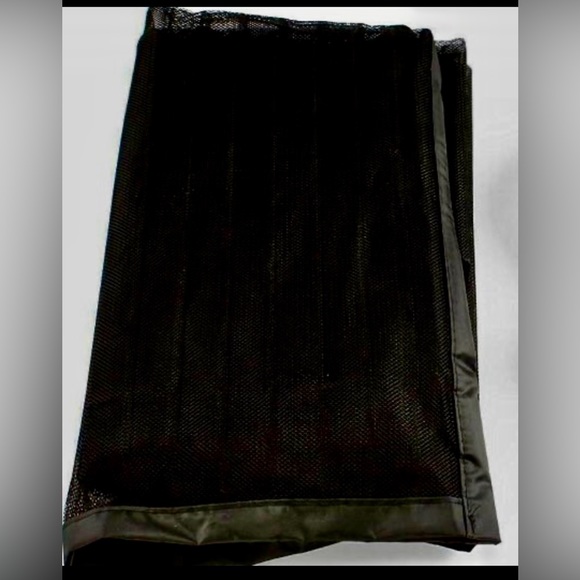 MAGNETIC SCREEN DOOR - Picture 11 of 12